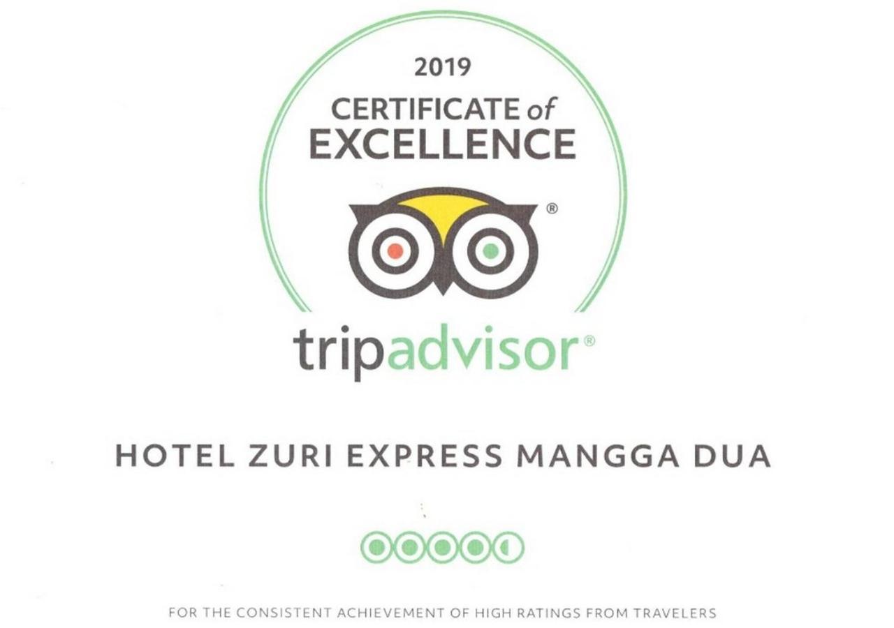 Zuri Express Mangga Dua Hotel Jakarta Exterior photo